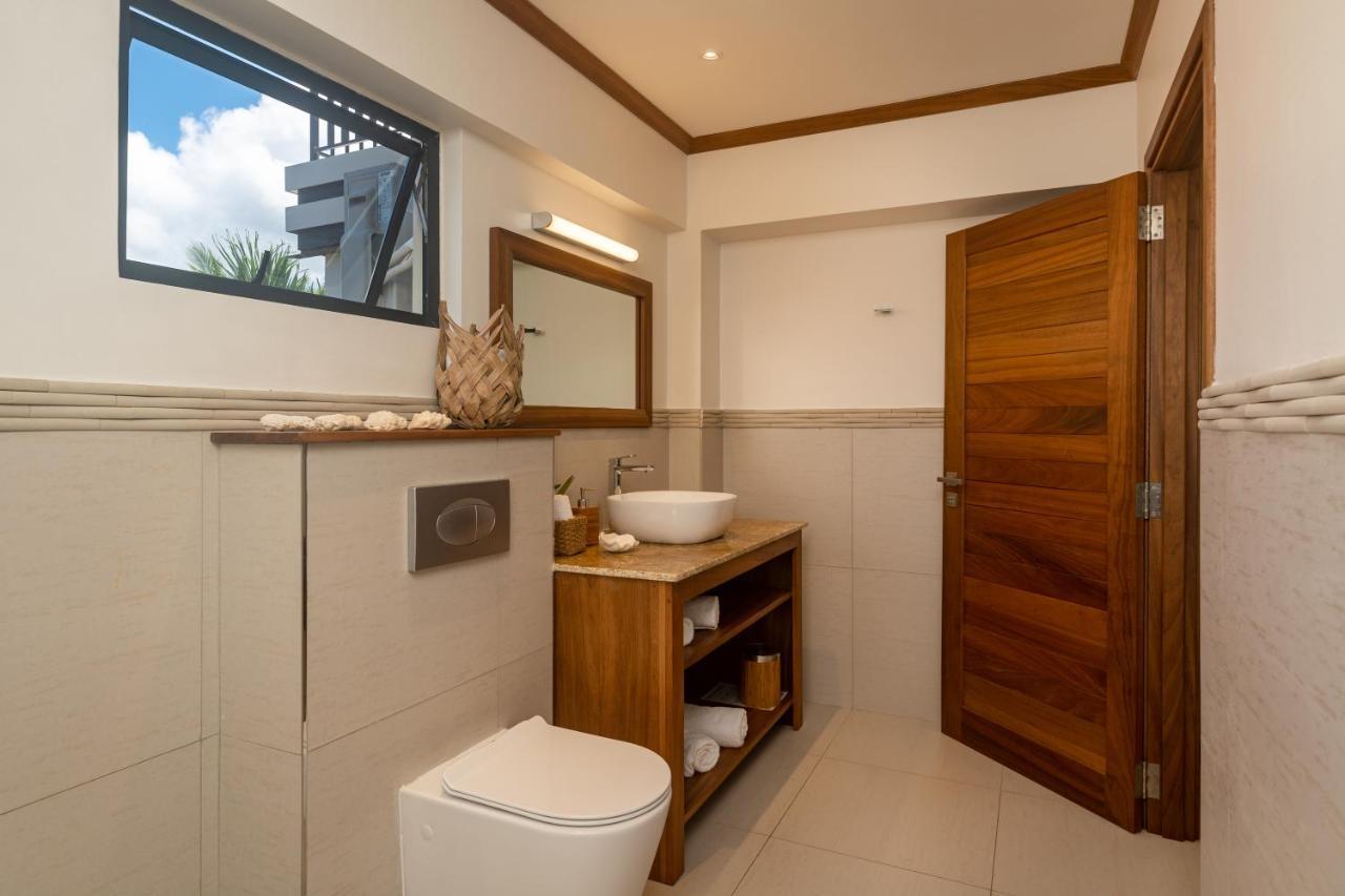 Lodoicea Apartments Bel Ombre Exterior photo