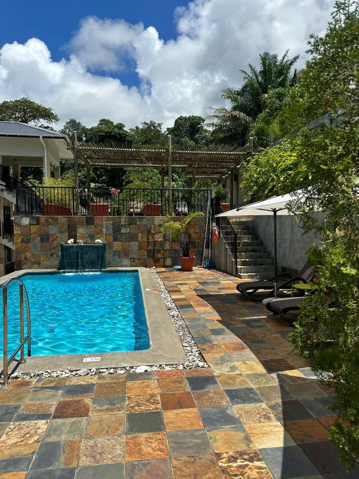Lodoicea Apartments Bel Ombre Exterior photo