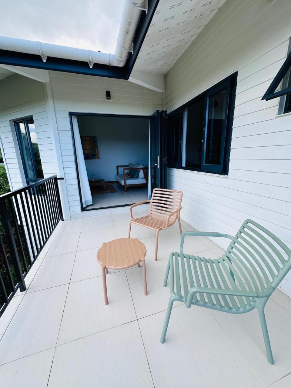Lodoicea Apartments Bel Ombre Exterior photo